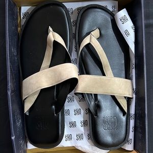 SKo store- Men’s slippers size 44